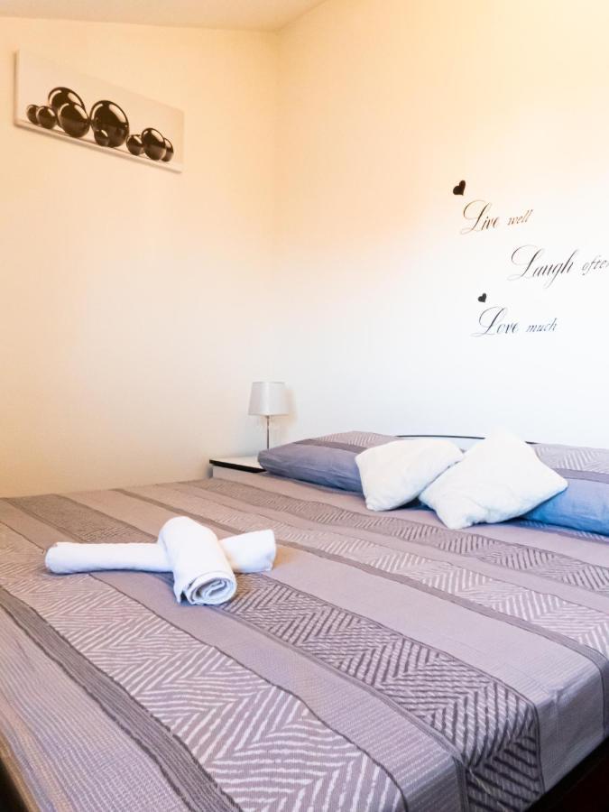 Apartment Sea Galižana Buitenkant foto