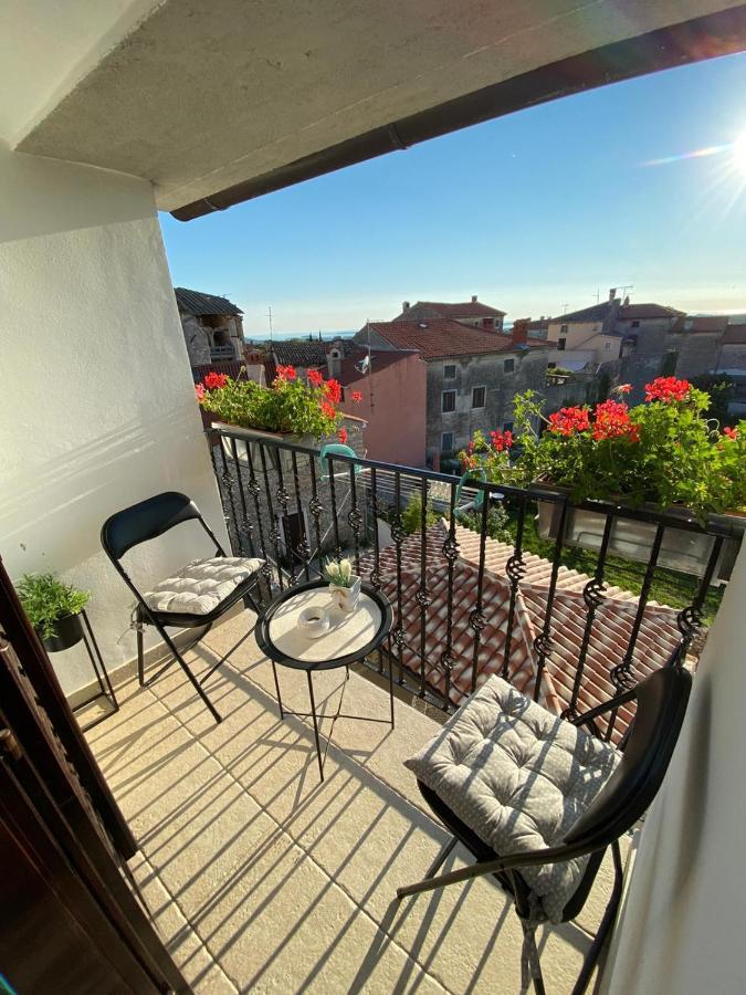 Apartment Sea Galižana Buitenkant foto
