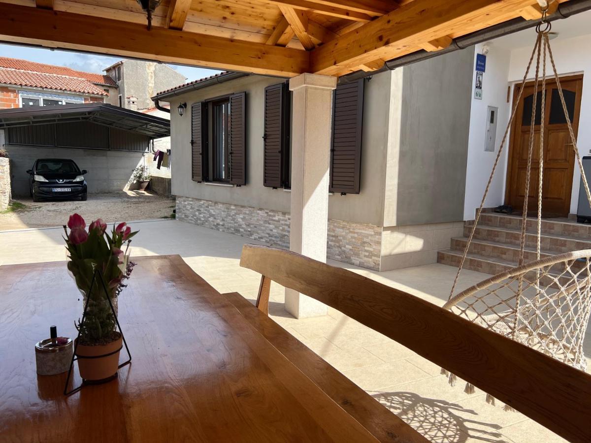 Apartment Sea Galižana Buitenkant foto